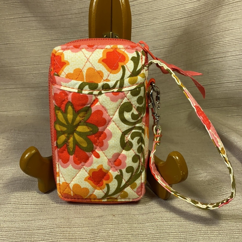 Vera Bradley almost NEW wristlet/wallet